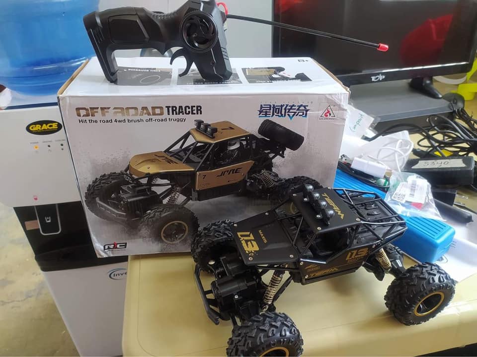 R.C. off-road tracer - Yarda